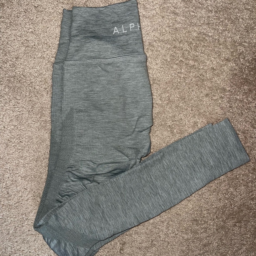 alphalete leggings